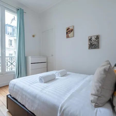 Amazing Flat - Near Champs-elysees *